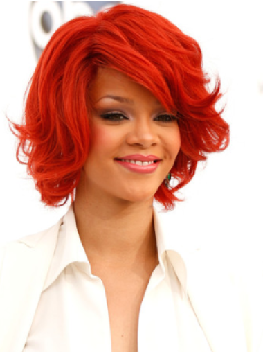 Rød Kort Bølgete 100% Håndknyttet Myk 12" Rihanna Parykk